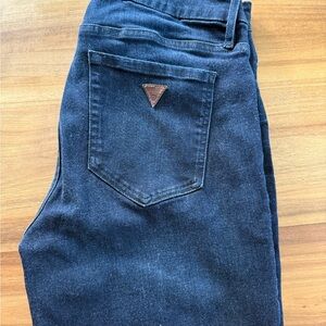 Guess Power Curvy Skinny Jeans